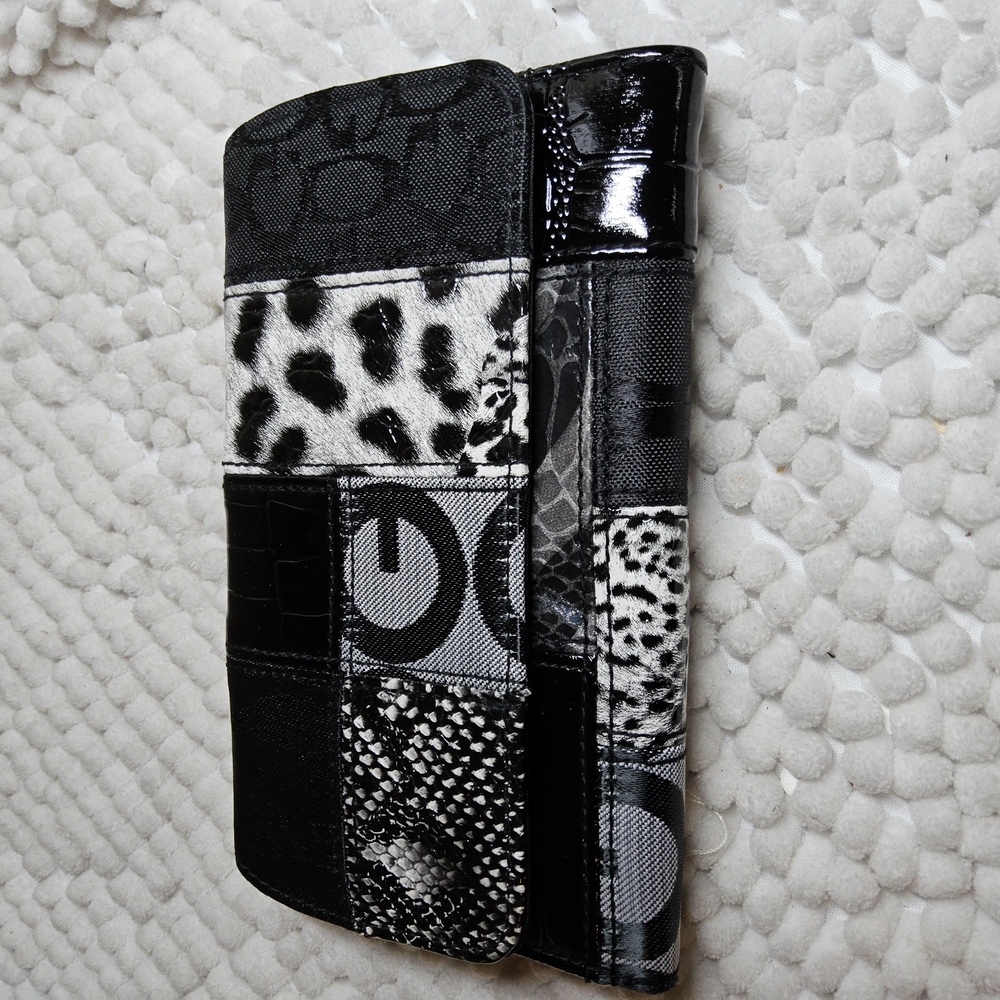 Black and White Patchwork Wallet - Picture 7 of 9